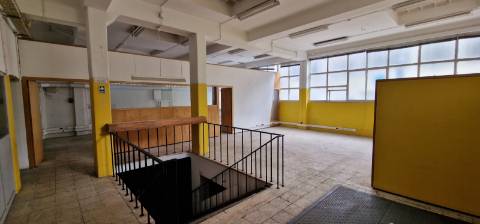 Loja de 3 pisos no coração de Lisboa - Oportunidade única para o seu negócio!