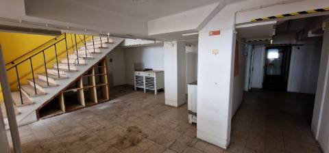 Loja de 3 pisos no coração de Lisboa - Oportunidade única para o seu negócio!