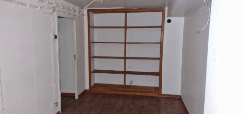 Loja de 3 pisos no coração de Lisboa - Oportunidade única para o seu negócio!