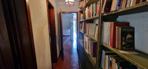 Moradia T7 Independente em Cascais com Jardim e Garagem