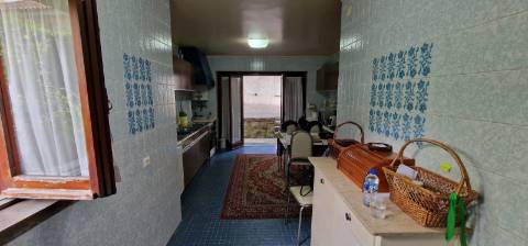 Moradia T7 Independente em Cascais com Jardim e Garagem