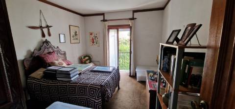 Moradia T7 Independente em Cascais com Jardim e Garagem