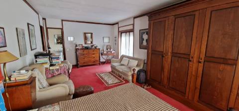 Moradia T7 Independente em Cascais com Jardim e Garagem