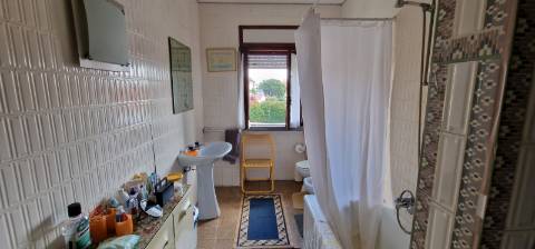 Moradia T7 Independente em Cascais com Jardim e Garagem