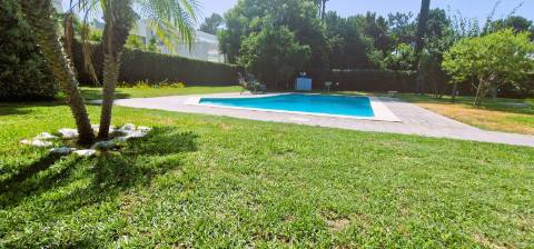 Moradia Exclusiva na Prestigiada Herdade da Aroeira