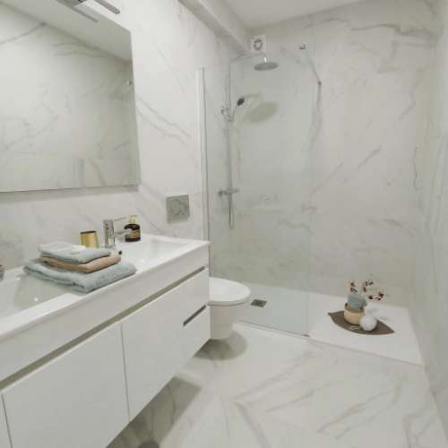 T3 Renovado com Suite, Cozinha Equipada e Ótima Localização - Benfica