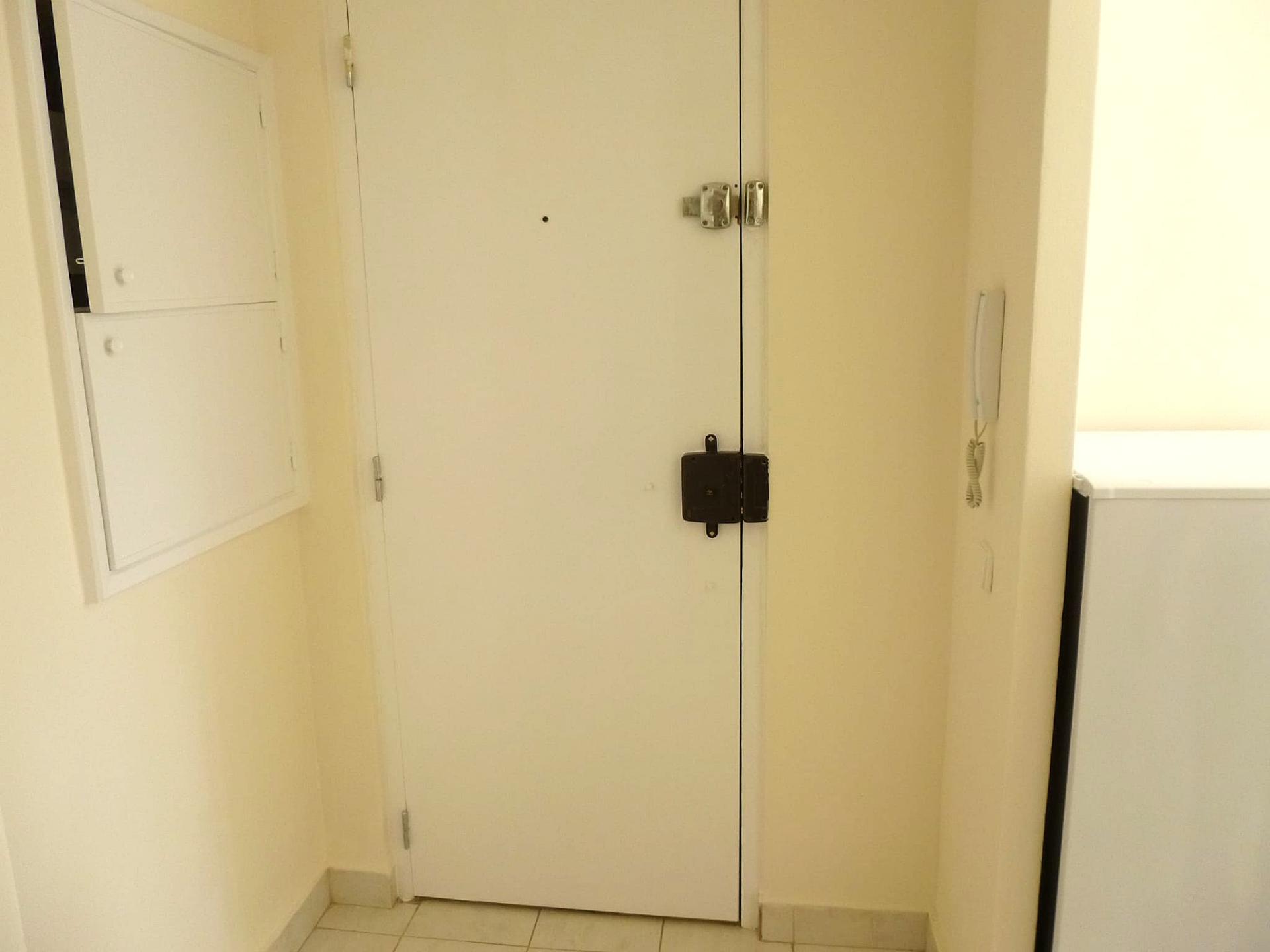 Apartamento T1 em Paço de Arcos - A poucos minutos da praia