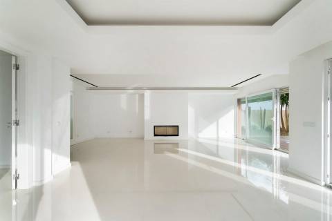 Moradia Contemporânea T5 + 1 em Birre, Cascais