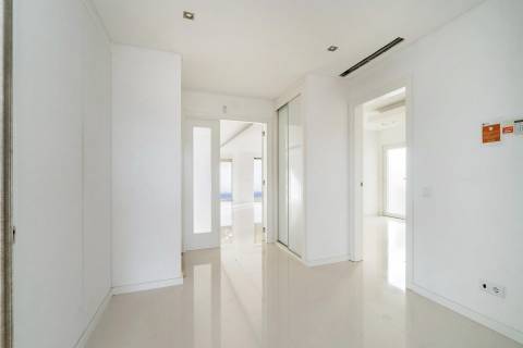 Moradia Contemporânea T5 + 1 em Birre, Cascais