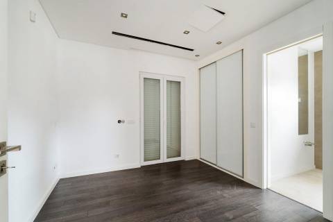 Moradia Contemporânea T5 + 1 em Birre, Cascais