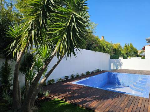 Moradia Contemporânea T5 + 1 em Birre, Cascais