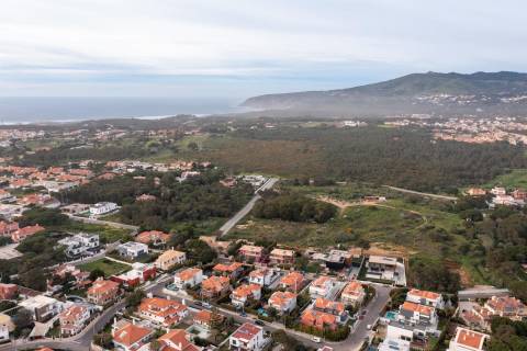 Moradia Contemporânea T5 + 1 em Birre, Cascais