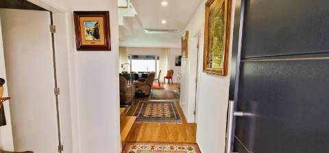 Moradia T4 com piscina em Fernão Ferro - moderna, luminosa e eficiente (A+)