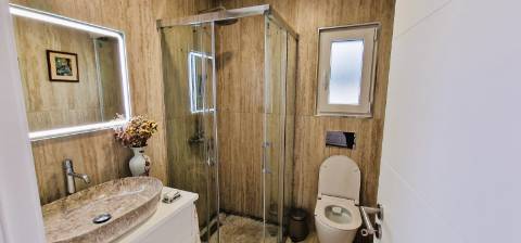 Moradia T4 com piscina em Fernão Ferro - moderna, luminosa e eficiente (A+)