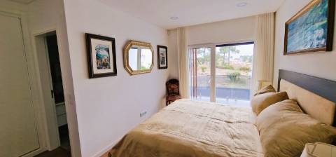 Moradia T4 com piscina em Fernão Ferro - moderna, luminosa e eficiente (A+)