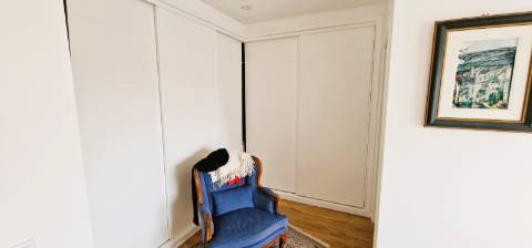 Moradia T4 com piscina em Fernão Ferro - moderna, luminosa e eficiente (A+)