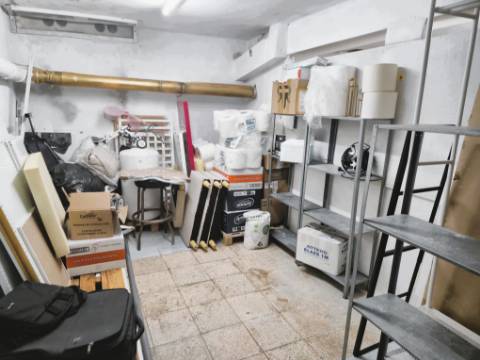 Loja para Arrendamento em Zona Central da Amadora