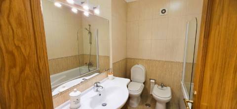 T4 em Condomínio Fechado com Piscina e 4 Lugares de Garagem | Cascais