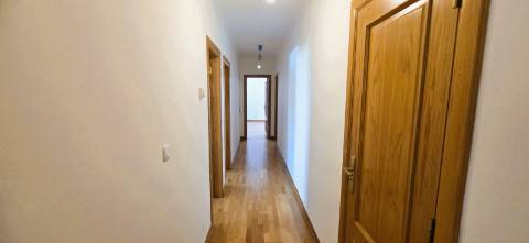 T4 em Condomínio Fechado com Piscina e 4 Lugares de Garagem | Cascais