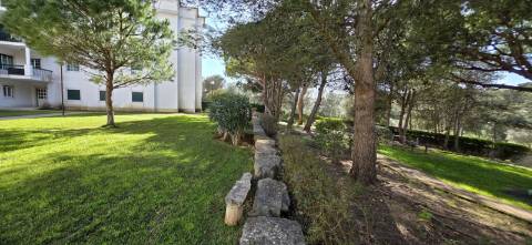 T4 em Condomínio Fechado com Piscina e 4 Lugares de Garagem | Cascais