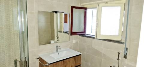 Apartamento T2 com jardim para arrendamento em Porto Salvo, Oeiras