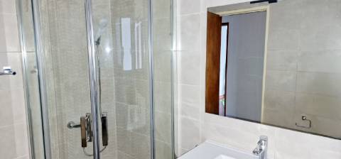 Apartamento T2 com jardim para arrendamento em Porto Salvo, Oeiras