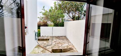 Apartamento T2 com jardim para arrendamento em Porto Salvo, Oeiras