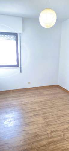Apartamento T3 com 2 Casas de Banho - S. Domingos de Rana