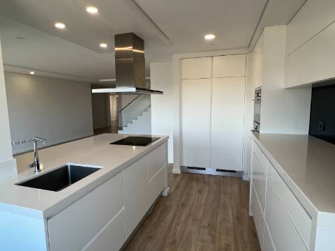 Apartamento T3+1 Duplex