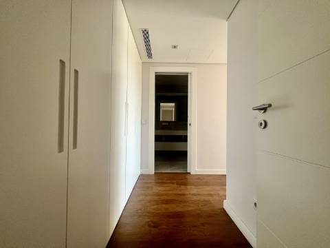 Montijo como novo Pinus T3 de Luxo
