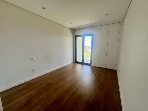 Montijo como novo Pinus T3 de Luxo
