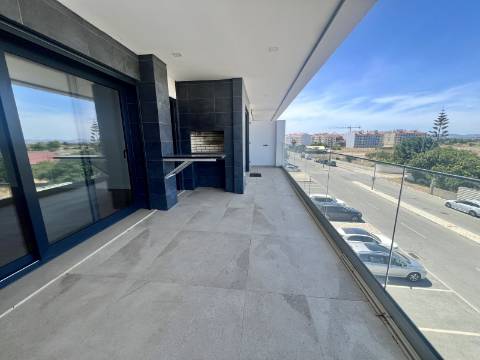 Montijo como novo Pinus T3 de Luxo
