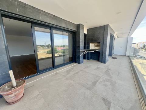 Montijo como novo Pinus T3 de Luxo
