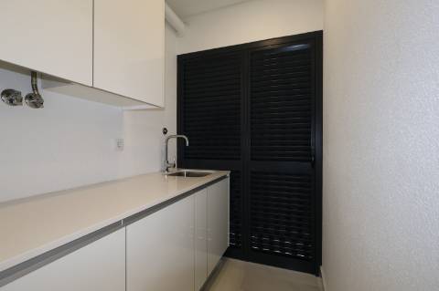 Montijo - T3 de luxo no Pinus, como novo, com parqueamento e varandas amplas
