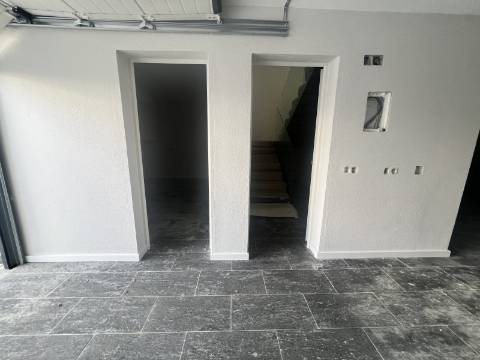 Moradias T3 em banda