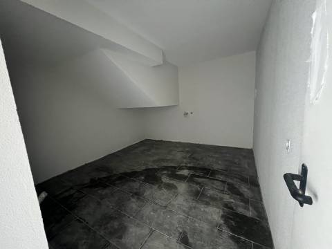 Moradias T3 em banda