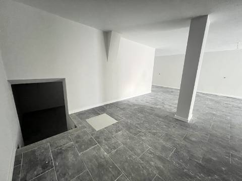 Moradias T3 em banda