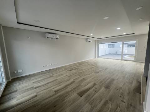 Moradias T3 em banda