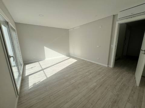 Moradias T3 em banda