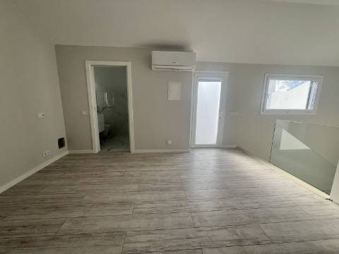 Moradias T3 em banda