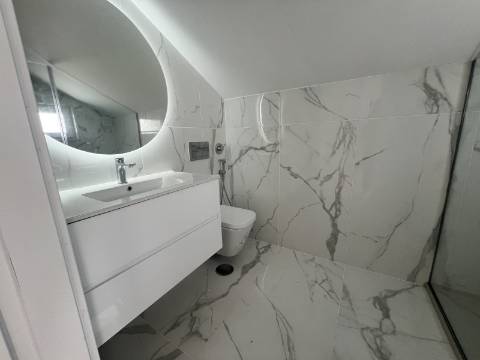 Moradias T3 em banda