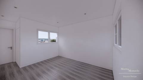 Amadora - T3 Novos c/ 2 parqueamentos