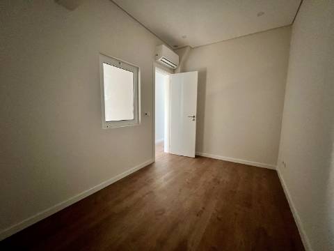 T3 Centro da cidade de Montijo