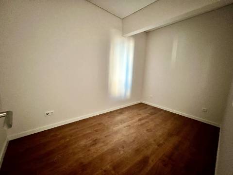 T3 Centro da cidade de Montijo