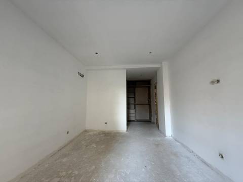 T2+2 centro Montijo com parqueamento e arrecadação