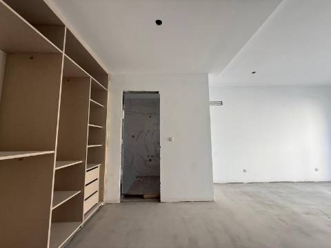 T2+2 centro Montijo com parqueamento e arrecadação