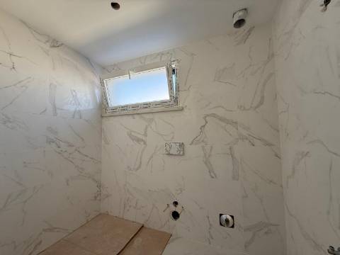 T2+2 centro Montijo com parqueamento e arrecadação