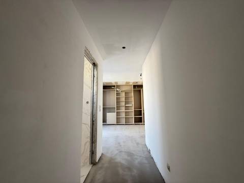 T2+2 centro Montijo com parqueamento e arrecadação