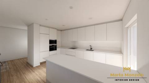 T3 centro Montijo com 2 parqueamentos e arrecadação