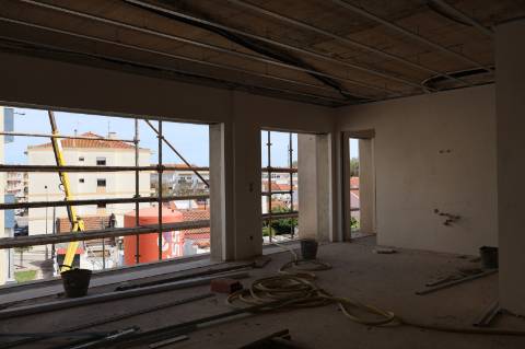 T3 centro Montijo com 2 parqueamentos e arrecadação